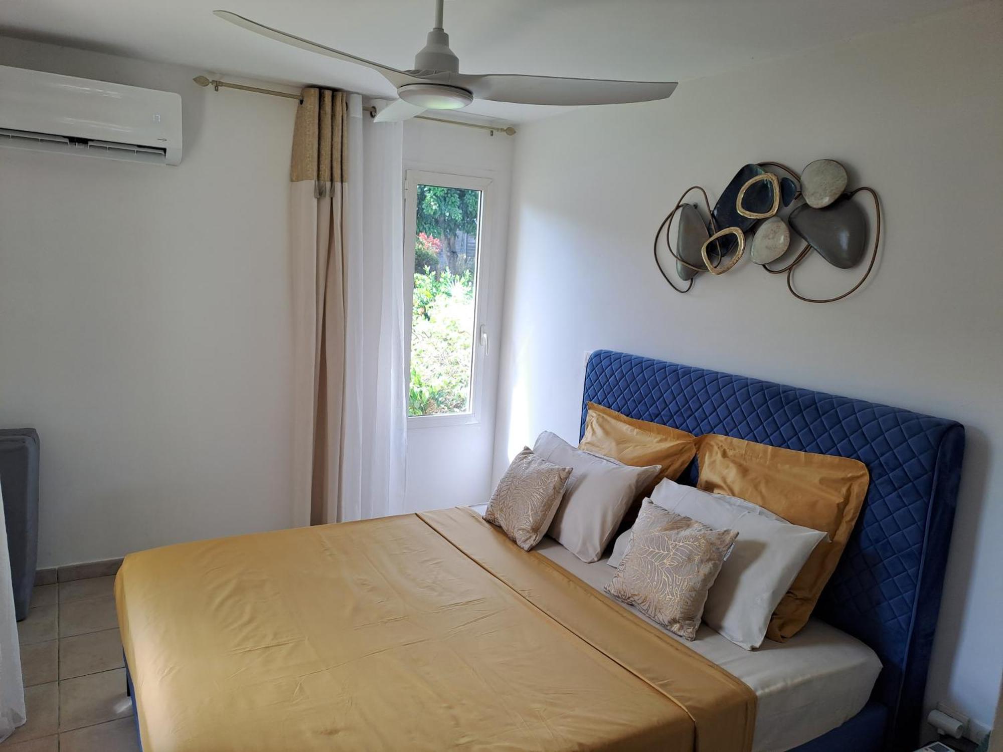 Rdc Appartement En Bord De Mer Au Son Des Vagues Le Moule Exterior photo