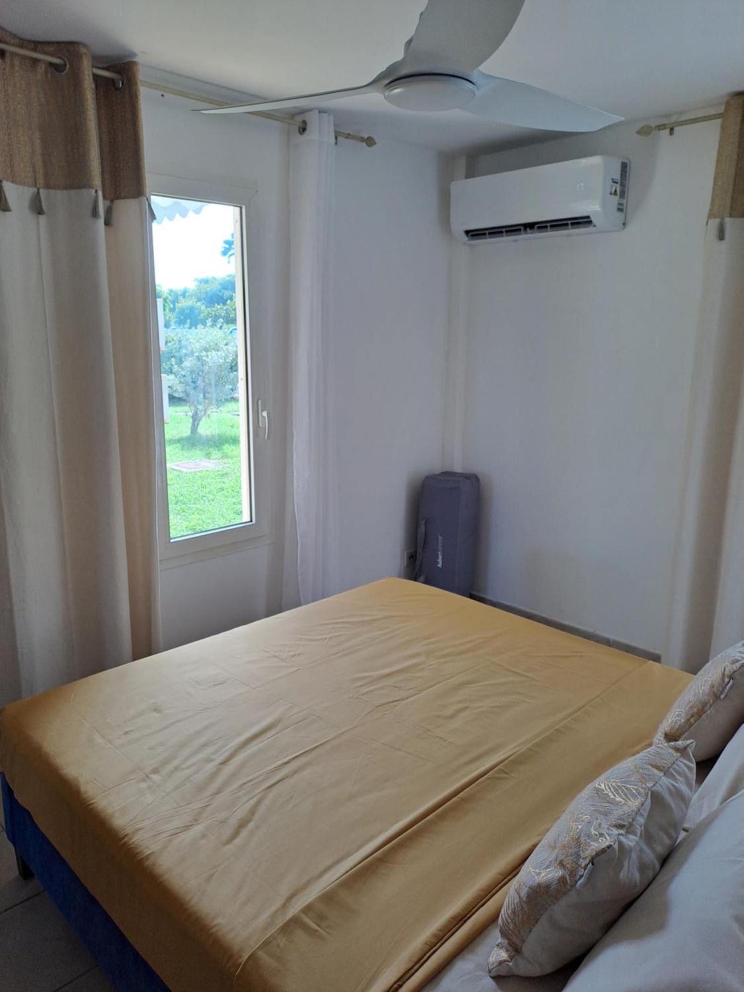 Rdc Appartement En Bord De Mer Au Son Des Vagues Le Moule Exterior photo